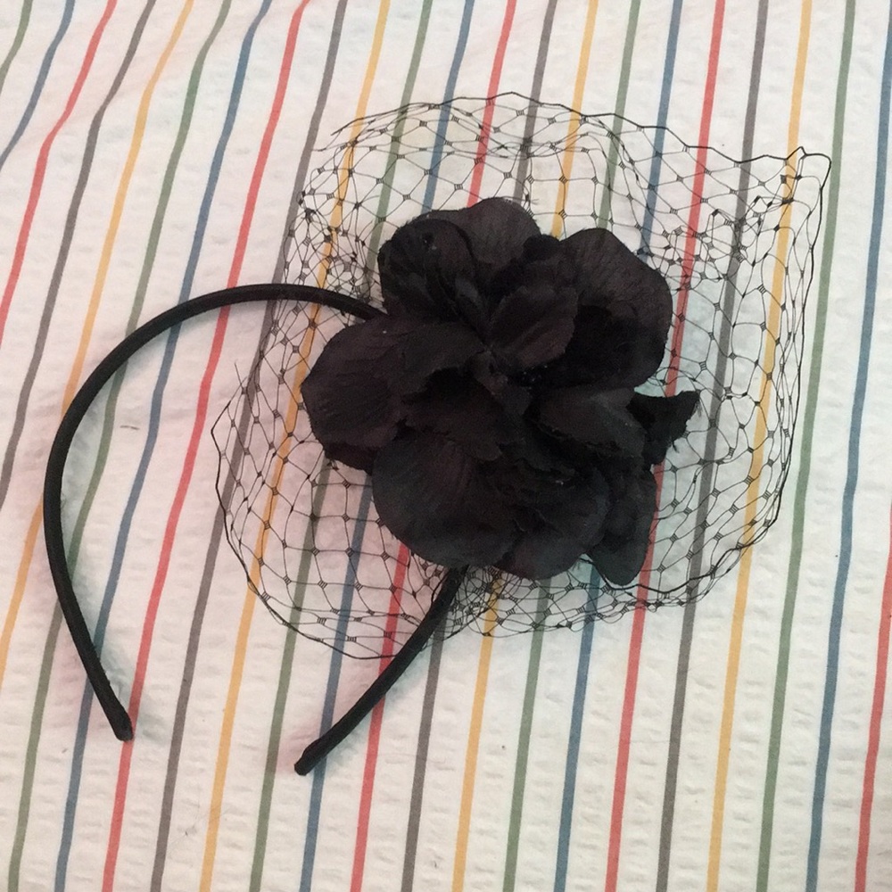 Headband with black flower and netting